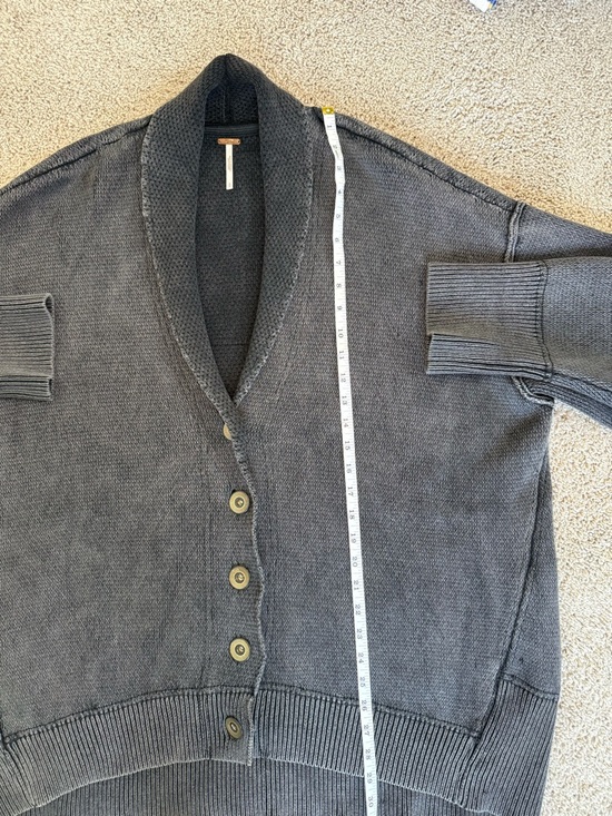 Like New Free People Camomile Oversized Cardigan in Washed Black Size Small - Picture 10 of 12